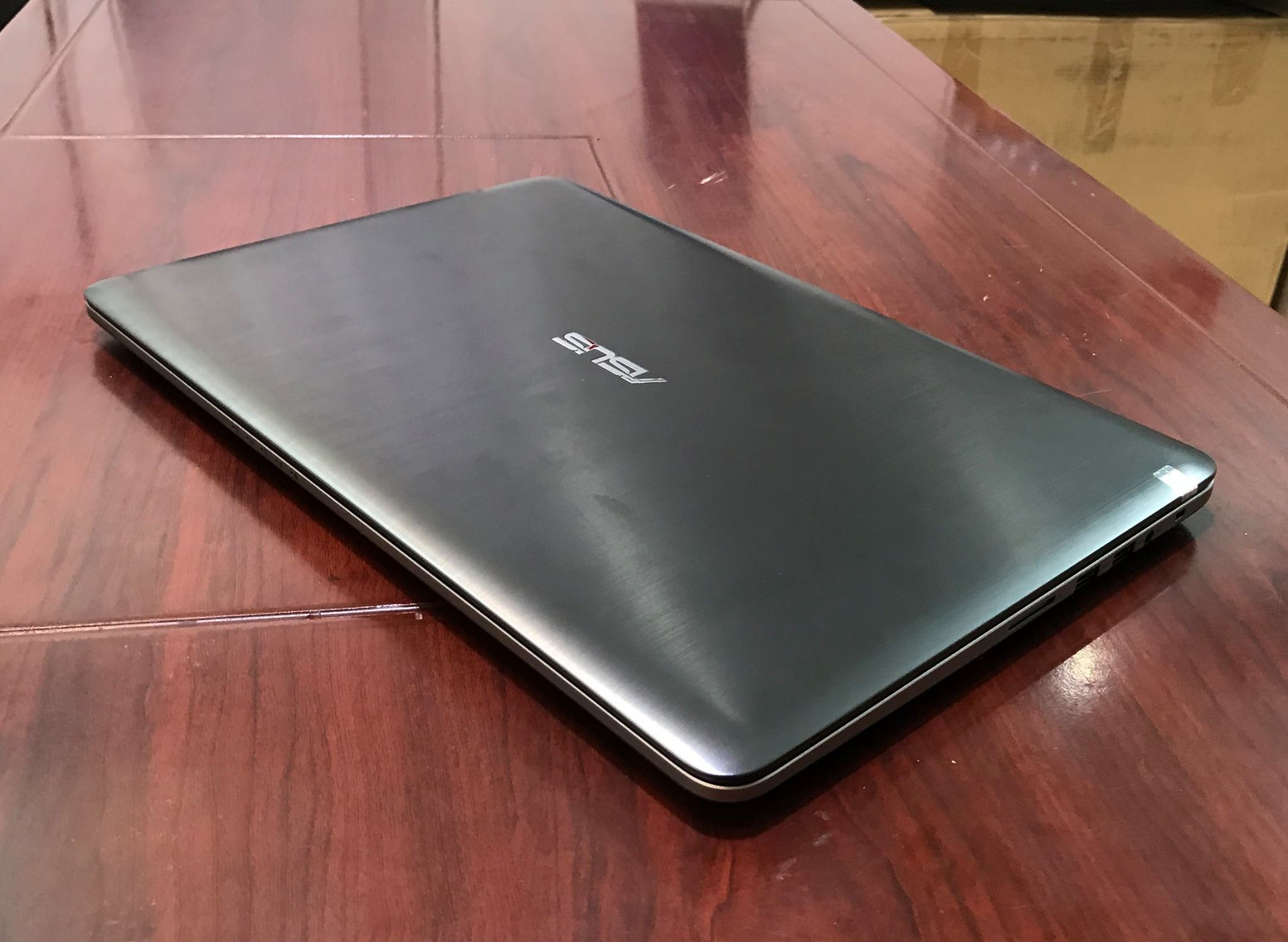 Laptop Asus K501UX-FI131T-4.jpg